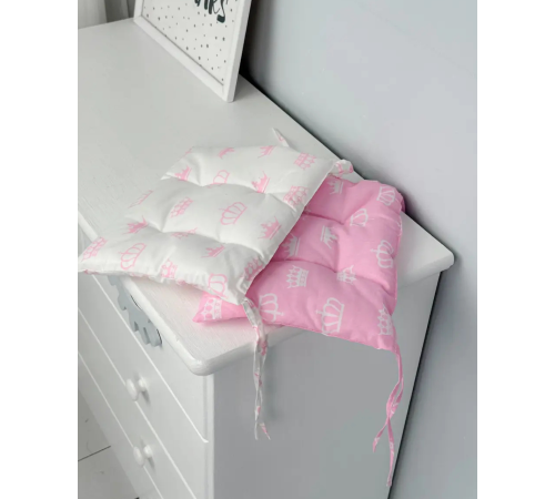 Подушка м'яка для дитячого стільчика 23х28, рожева в горошок – в наличии! Купите сейчас у KAZKOVA