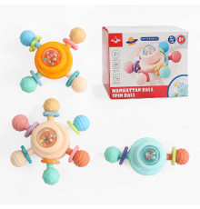 Брязкальце-спінер 6246 E (200/2) 3 брязкальця, гумові прорізувачі, присоски, в коробці