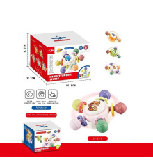 Брязкальце-спінер 8235 E (200/2) 3 брязкальця, гумові прорізувачі, присоски, в коробці