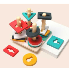 Дерев'яний геометричний сортер 74387 (45) розмір - 15х15х13 см, кілочки з перетинками, в коробці