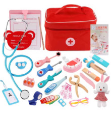 Набір лікаря C 73289 (32) дерев’яний, м’яка іграшка, стетоскоп, 2 щипців, зубна щелепа, зубна паста, зубна щітка, шприц, термометр, окуляри, пігулки, медичне дзеркало, долото, бинт, пластирі, бейдж, записник з олівцем, магнітні елементи, в сумці