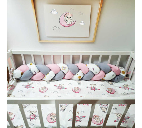 гр Бортик у ліжко "Косичка" 73382 (1) тканина ФЛАНЕЛЬ Premium, наповнювач СИНТЕПУХ, розмір 120*18 см "Bimbo" – в наличии! Купите сейчас у KAZKOVA гр Бортик у ліжко "Косичка" 73382 (1) тканина ФЛАНЕЛЬ Premium, наповнювач СИНТЕПУХ, розмір 120*18 см "Bimbo" – в наличии! Купите сейчас у KAZKOVA