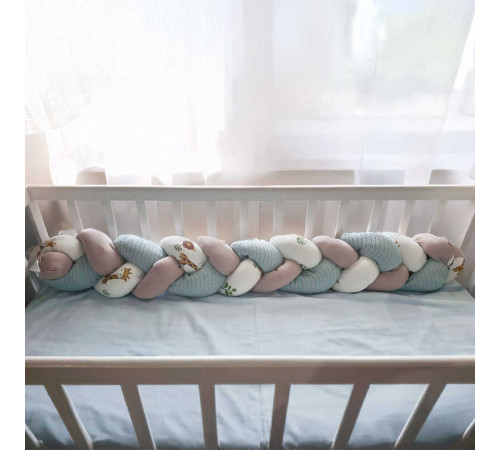 гр Бортик у ліжко "Косичка" 80315 (1) тканина МУСЛІН, наповнювач СИНТЕПУХ, розмір 120*18 см "Bimbo" – в наличии! Купите сейчас у KAZKOVA гр Бортик у ліжко "Косичка" 80315 (1) тканина МУСЛІН, наповнювач СИНТЕПУХ, розмір 120*18 см "Bimbo" – в наличии! Купите сейчас у KAZKOVA