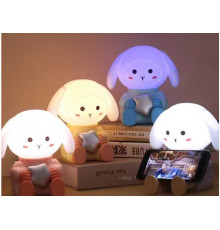 Нічник C 71572 (72) "Зайчик космонавт", вбудований акумулятор, USB кабель, 4 режими підсвічування, висувні ніжки, підставка для телефону, в коробці, ВИДАЄТЬСЯ МІКС