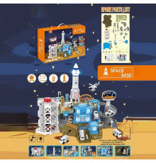 Трек ZX 066 A (16) "Космічна станція", трек, світло, ОЗВУЧУВАННЯ АНГЛІЙСЬКОЮ МОВОЮ, ракета, 4 модельки транспорту, 2 механічні ліфти, в коробці
