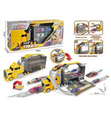 Трейлер 660 S-45 (24/2) трек, довжина треку: 86 см, механічний запускач, 4 металопластикові моделі, дорожні знаки, наліпки, в коробці