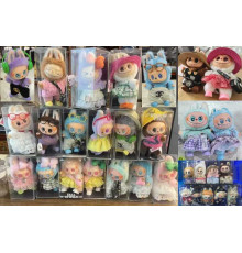 М`яка іграшка-брелок M 19792 (120) висота героя 19 см, карабін, голова, стопи та долоні обертаються на 360°, в слюді, ВИДАЄТЬСЯ ТІЛЬКИ МІКС ВИДІВ