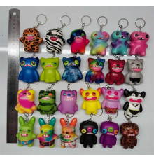 Брелок C 75227 (200) ЦІНА ЗА 12 ШТУК В УПАКОВЦІ, сквіш, герої, середня висота: 6 см, ароматизовані, металевий ланцюжок, карабін, в пакеті