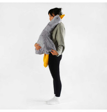 гр М`яка іграшка "Гусак-обіймак" 32033 (20) розмір 1м, колір сірий, наповнювач холофайбер