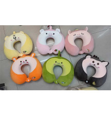 Подушка-підголовник M 16208 (50) довжина 31 см, ВИДАЄТЬСЯ ТІЛЬКИ МІКС ВИДІВ