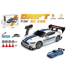Машина на радіокеруванні 8602 (28) 2 види, акумулятор 3.7 V, пульт 2.4 GHz, 1:24, дрифт, підсвічування, змінні колеса, в коробці