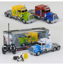 Трейлер на радиоуправлении 666-674 А (24) 3 цвета, аккумулятор 4.8V, свет, в коробке