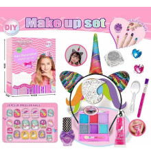 Набір косметики L 5306 (120/2) лак, глітер, прикраси, блиск для губ, обруч, блискітки, аплікатор, пензлик, наліпки для нігтів, в коробці