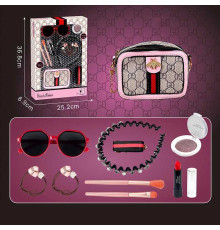 Набір аксесуарів A2 Штрих=0184 (48/2) сумочка, окуляри, помада, резинка та обруч для волосся, румяна, пензлики, в коробці