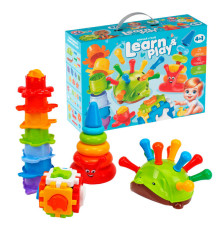 гр Подарунковий набір 2376 (1) "Technok Toys", жачок з "голками", кубик з фігурками тваринок, пірамідка-млинок, пірамідка «Веселий равлик-павлик», в коробці