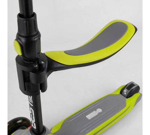 Самокат триколісний Best Scooter JS-20815 (4) з сидінням, алюмінієве кермо, 3 колеса PU зі світлом, d = 12 см