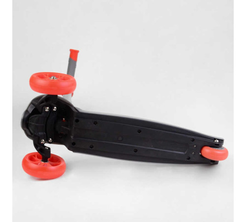 Самокат триколісний LK-52003 Best Scooter (4) СВІТЛО ДЕКИ, КОЛІС І ДИСКІВ, знімне кермо, передні колеса PU 120х35мм, задні колеса PU 80х30мм