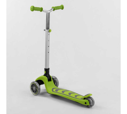 Самокат триколісний Y-00436 (4) Best Scooter, САЛАТОВИЙ, складне алюмінієве кермо, 4 колеса PU зі світлом, d = 12 см – в наличии! Купите сейчас у KAZKOVA