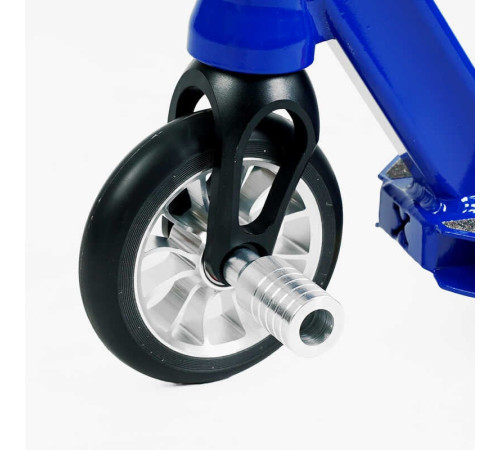 Самокат трюкових Best Scooter 50352 (1) HIC-система, ПЕГИ, алюмінієвий диск і дека, колеса PU d-110 мм, ширина керма - 52 см, висота - 83 см, в коробці – в наличии! Купите сейчас у KAZKOVA